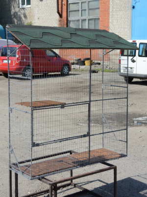 Вольер для кота. На окно.