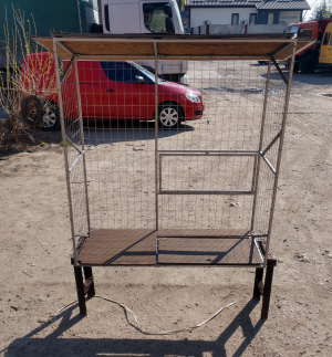 Вольер для кота. На окно.