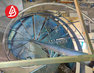 Винтовая, металлическая лестница