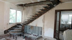 Лестница консольная