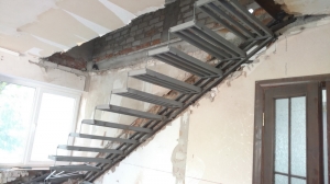 Лестница консольная