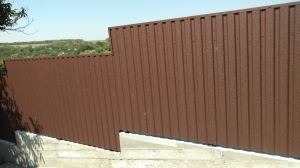Забор из профнастила