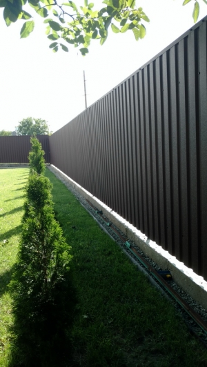 Забор из профнастила