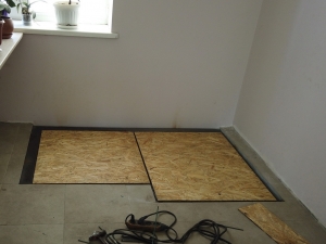 Люк под плитку двойной