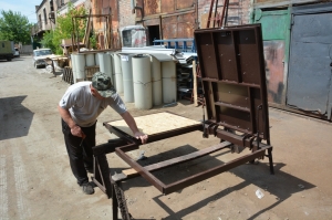 Люк под плитку двойной