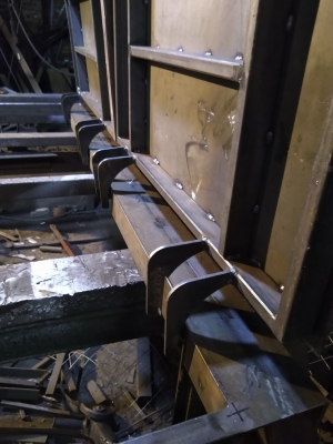 Люк под плитку двойной