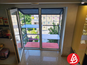 Вольер на все окно