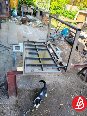 Люк в подвал под линолеум