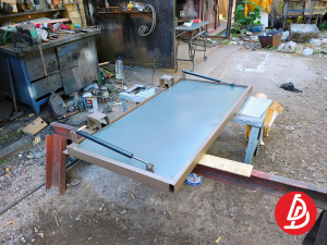 Люк в подвал под линолеум