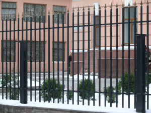 Забор решетчатый, простой