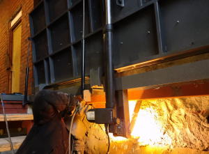 Автоматический между этажей.