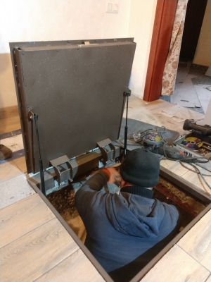 Люк под плитку 3