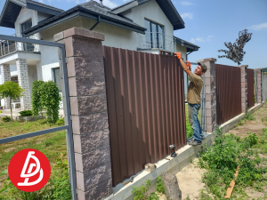 Забор из профнастила