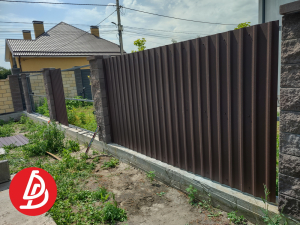 Забор из профнастила