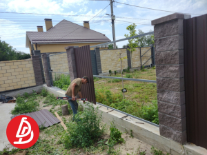 Забор из профнастила