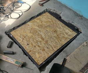 Люк в подвал под плитку