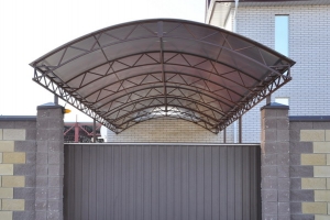 Навес из поликарбоната  POLYGAL