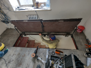 люк двустворчатый в подвал