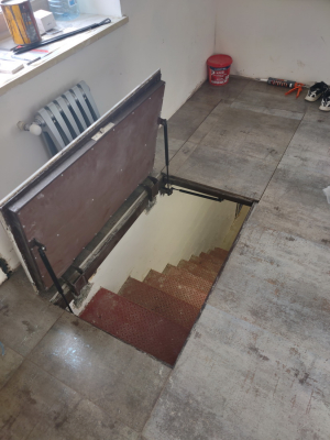 люк двустворчатый в подвал