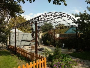 Навес из поликарбоната  POLYGAL