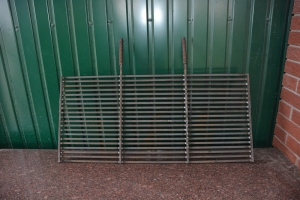 Решетка на барбекю.