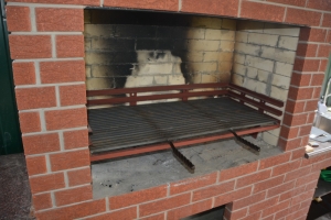 Решетка на барбекю.