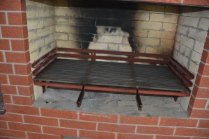 Решетка на барбекю.