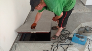 Люк под плитку