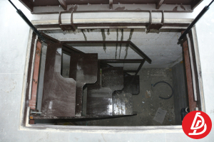 Люк в подвал под плитку