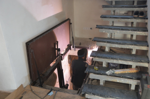 Автоматический люк в подвал