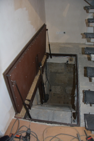 Автоматический люк в подвал