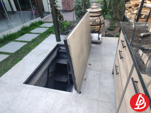 Люк автоматический обшитый