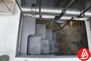 Люк автоматический обшитый