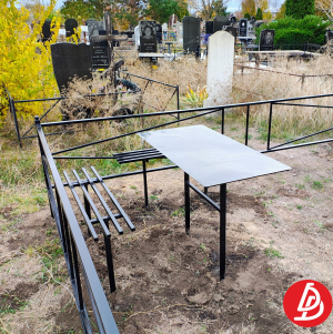 Ритуальные столы лавки из металла.