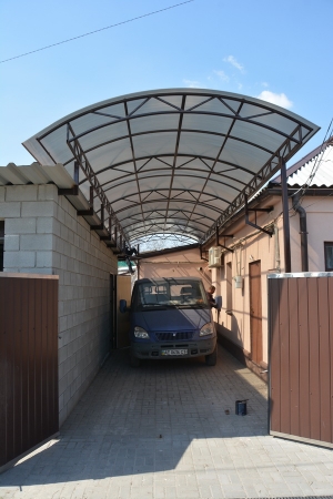 Навес из поликарбоната  POLYGAL