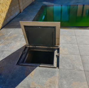 Люк на бассейн под керамогранит.