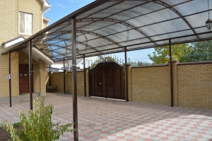 Навес из поликарбоната  POLYGAL