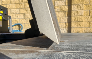 Люк на бассейн под керамогранит.