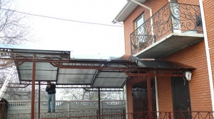 Навес из поликарбоната  POLYGAL