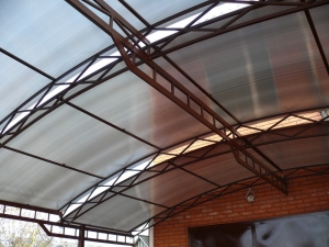 Навес из поликарбоната  POLYGAL