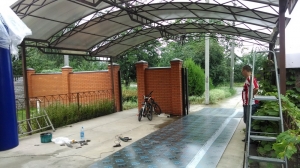 Навес из поликарбоната  POLYGAL