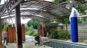 Навес из поликарбоната  POLYGAL