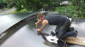 Навес из поликарбоната  POLYGAL