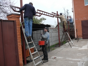Навес из поликарбоната  POLYGAL