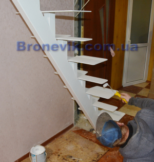 Лестница на одном косоуре