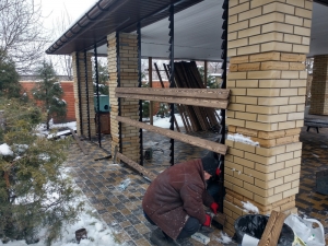 Забор жалюзи дерево