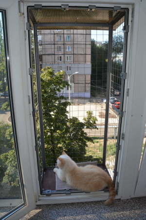 Вольер на окно ПХВ