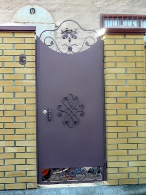 Ворота распашные из мет. листа