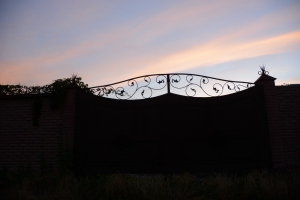 Ворота распашные из мет. листа