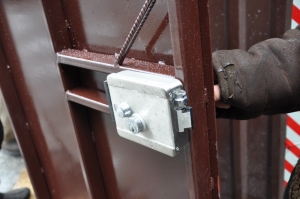 Ворота распашные из мет. листа